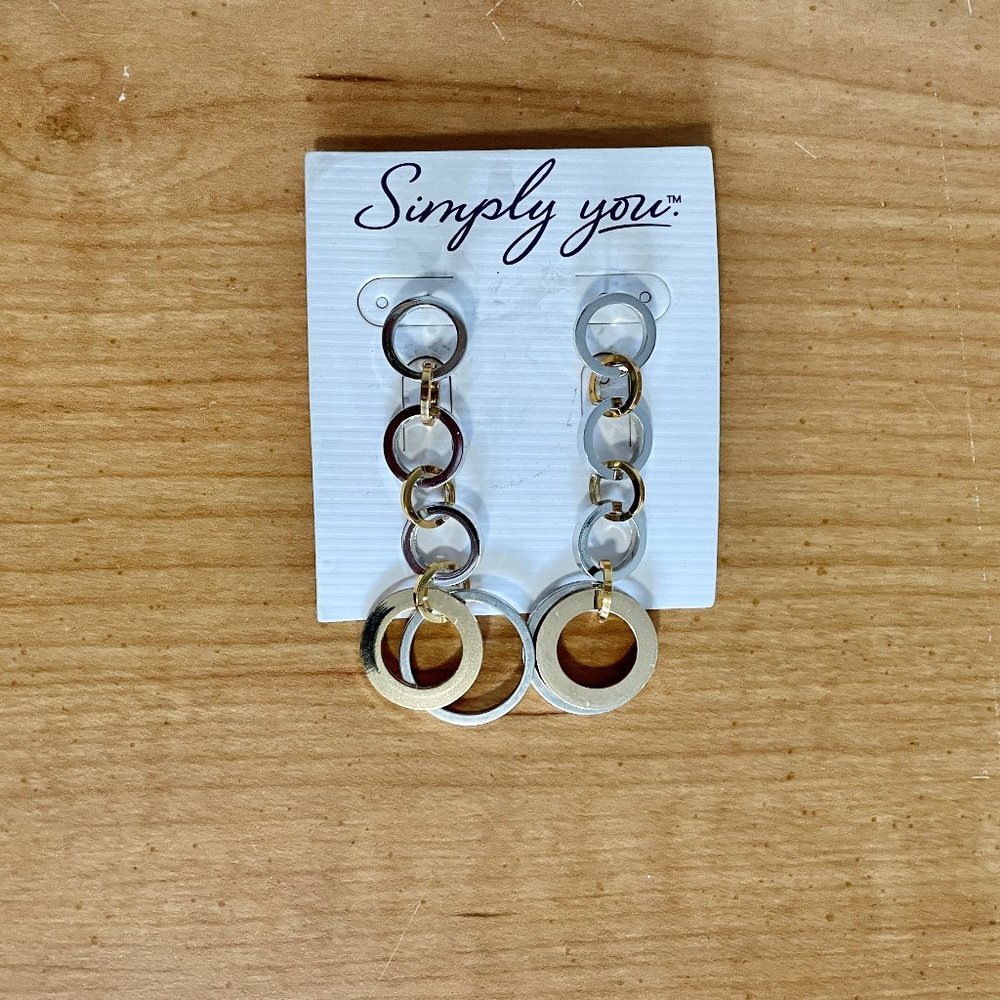 Free w/ purchase! Two tone circular dangle earring